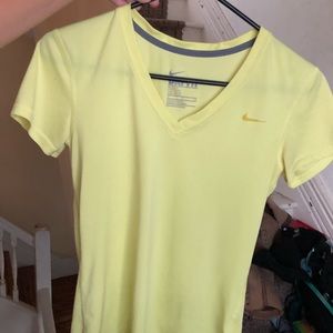 Dry fit Nike V-Neck